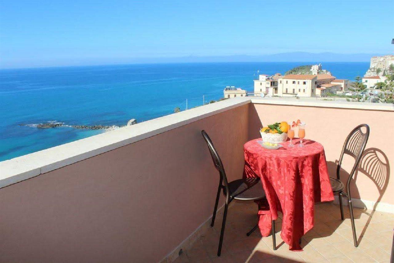 Hotel Terrazzo Sul Mare Tropea Exterior photo