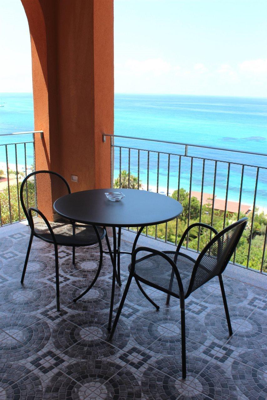 Hotel Terrazzo Sul Mare Tropea Exterior photo