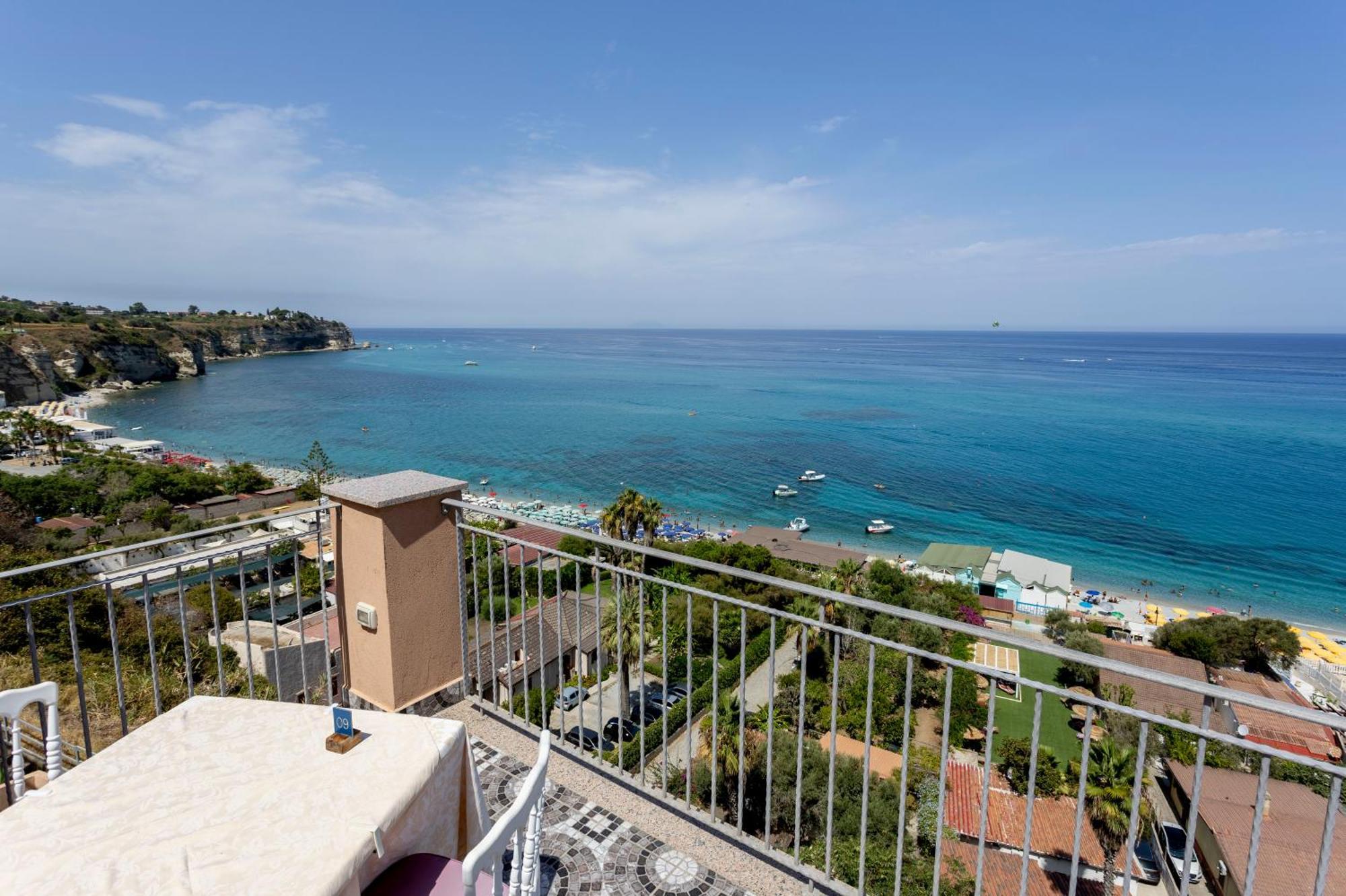 Hotel Terrazzo Sul Mare Tropea Exterior photo